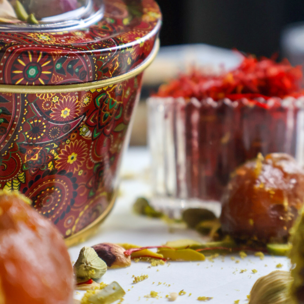 تمرية الزعفران - صحون معدن