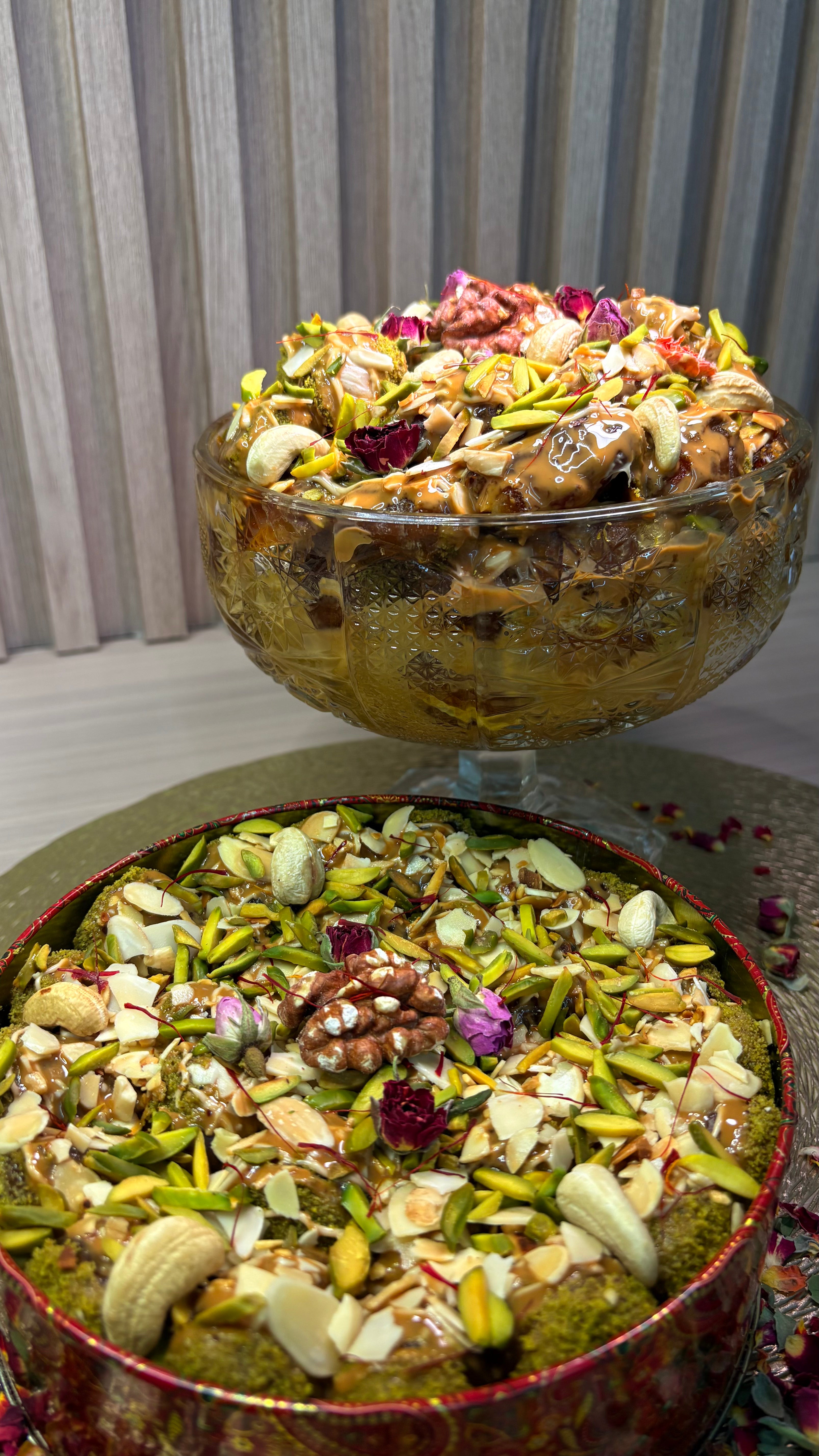 تمرية الزعفران صحون زجاج